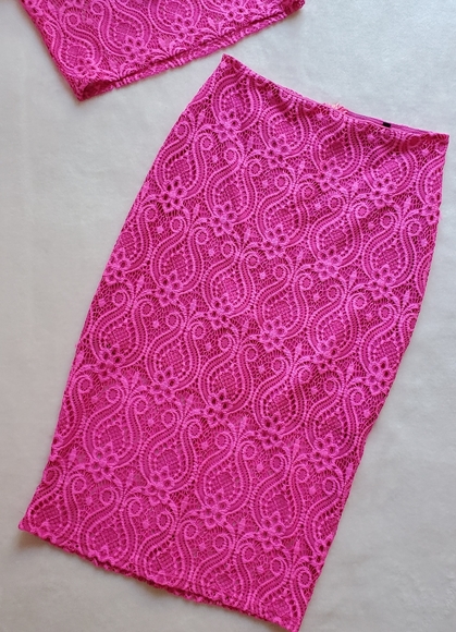 Blanc Two piece Outfit - Picture 3 of 8